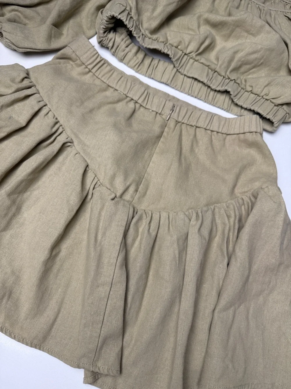 2 Piece Set - Picture 3 of 6